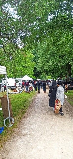 vide grenier 4 mai 2025 (2).jpg